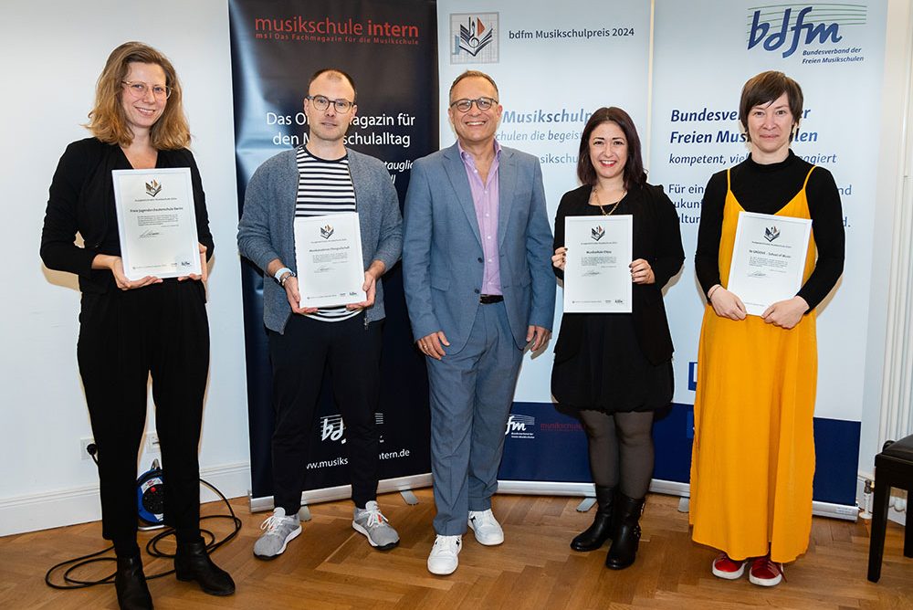 vlnr: Josefine Andronic (Jugendorchesterschule Berlin), Bodo Wolf (Musik Akademie Obergrafschaft), Mario Müller (bdfm), Mary Jay Wudy (ENjoy), Dörte Luedecke (IN GROOVE)